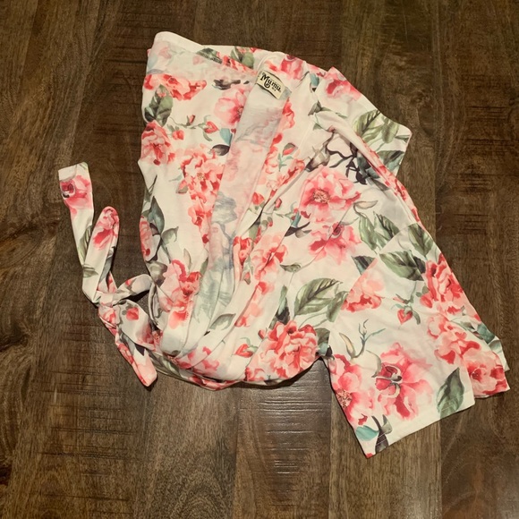 Show Me Your Mumu Brie Robe - Picture 5 of 8